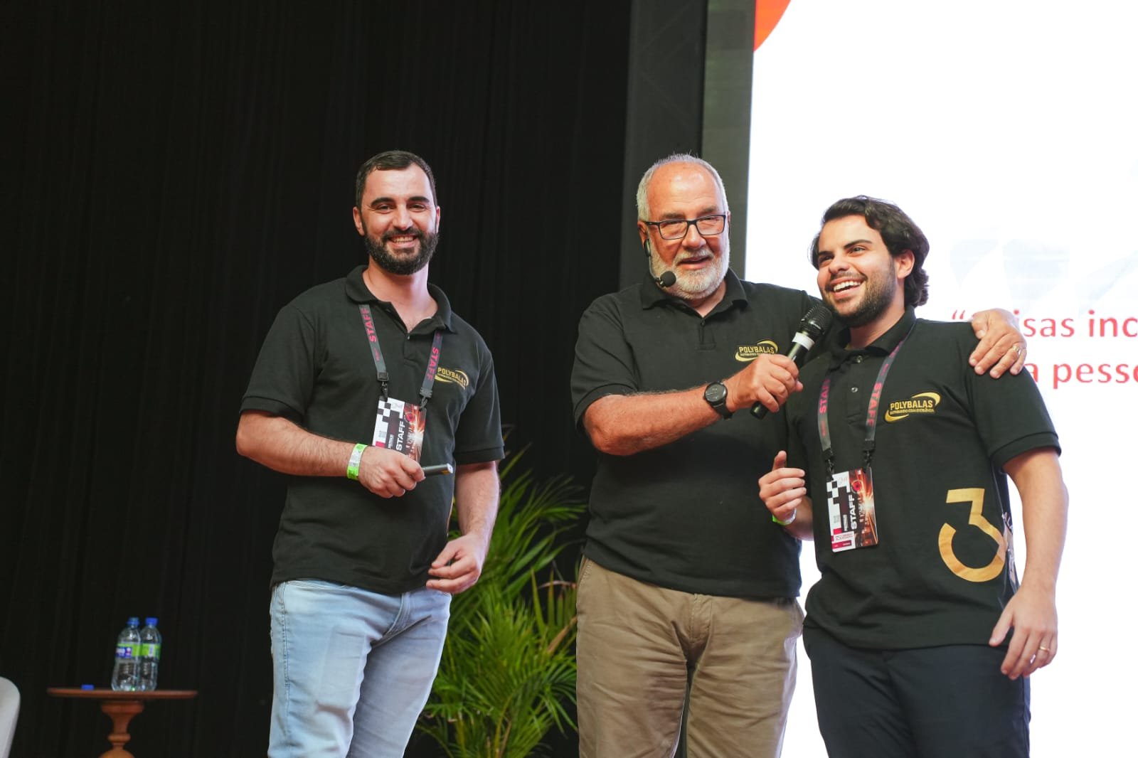 Equipe Polybalas no palco